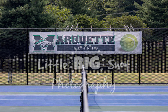 MarquetteTennisSign