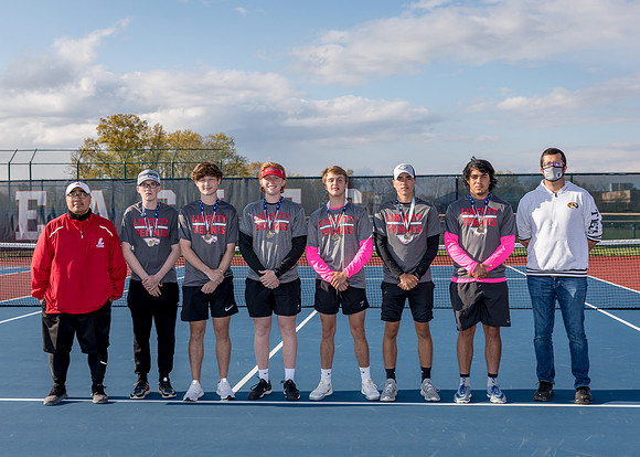 Seniors-With-Coaches5x7
