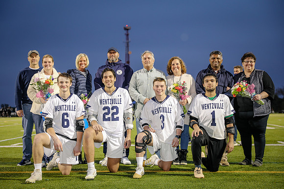 SeniorsAndFamily