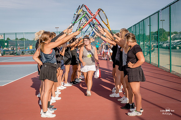 Senior1-TennisArch