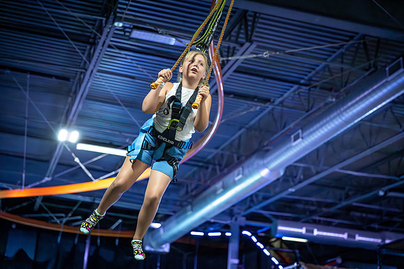 Dakota-Zipline-04-z