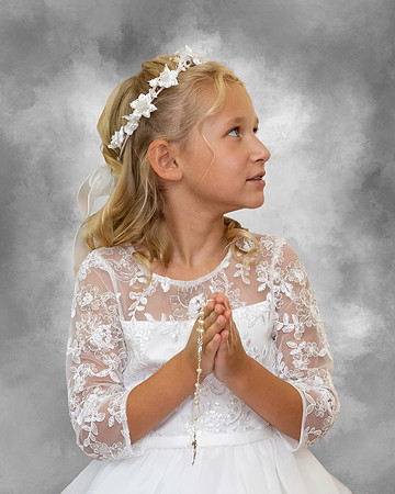Jordyn-LtGreyBackgroun8x10