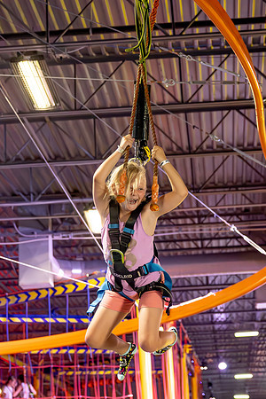 Ellie-Zipline-02-z