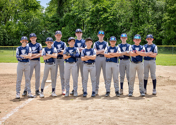 Team-CrossedArms-5x7-z